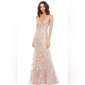 NWT MAC DUGGAL SZ 6 In 3D Floral Rose Pink Plunging Neckline Gown #67481